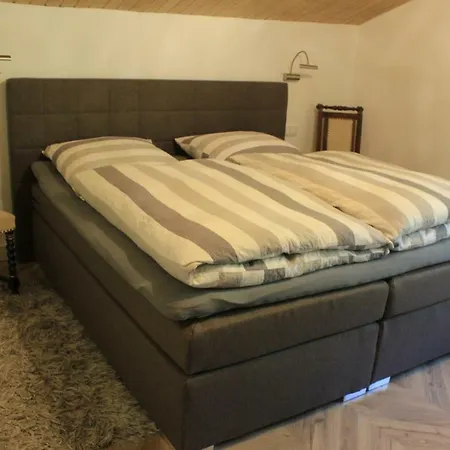 Friedrichsruh 2 Waldershof