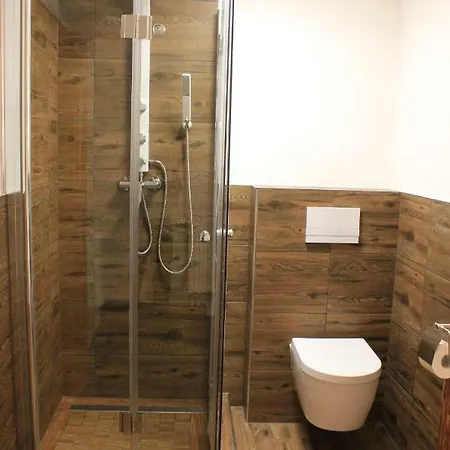 Friedrichsruh 2 Waldershof